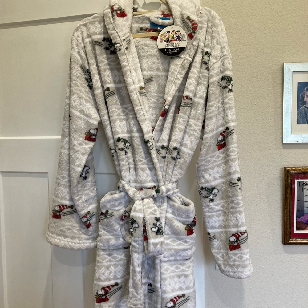 Peanuts Plush Short Robe by Berkshire, L/XL, NEW with tags